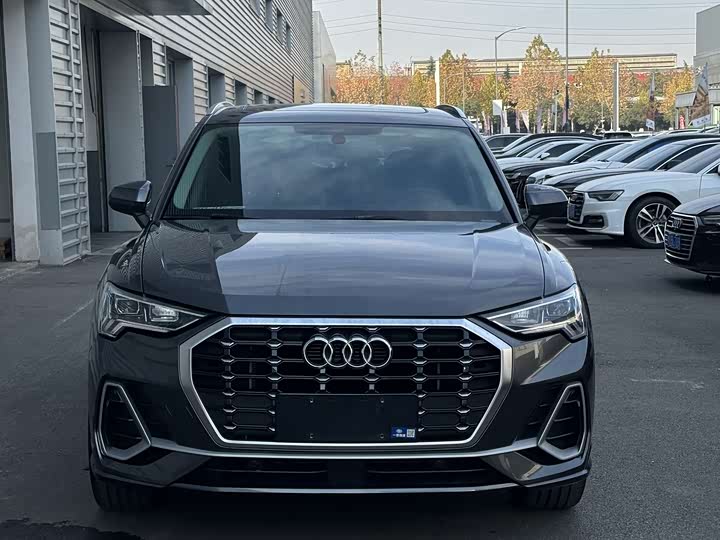 Фото 3 - Audi Q3
