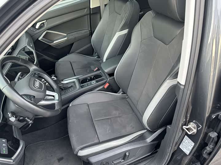 Фото 6 - Audi Q3