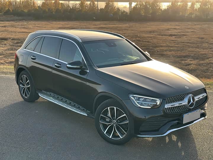 Photo 15 - Mercedes-Benz GLC-Class