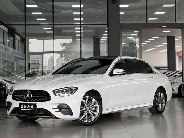 Photo 1 - Mercedes-Benz E-Class