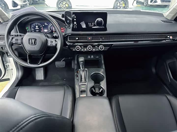 Фото 12 - Honda Civic