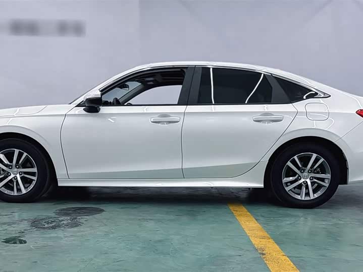 Фото 8 - Honda Civic