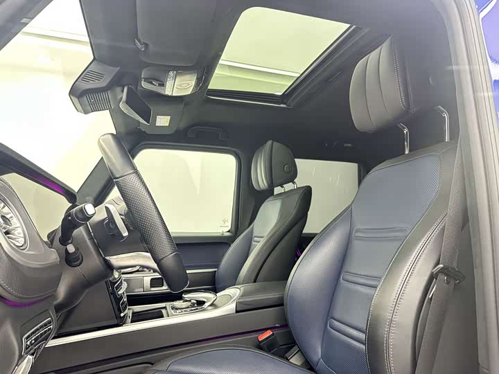 Фото 10 - Mercedes-Benz G-Class