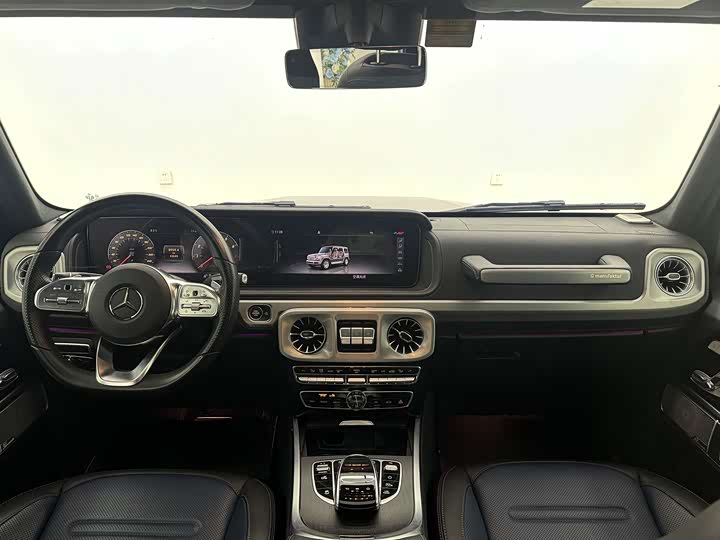 Фото 11 - Mercedes-Benz G-Class