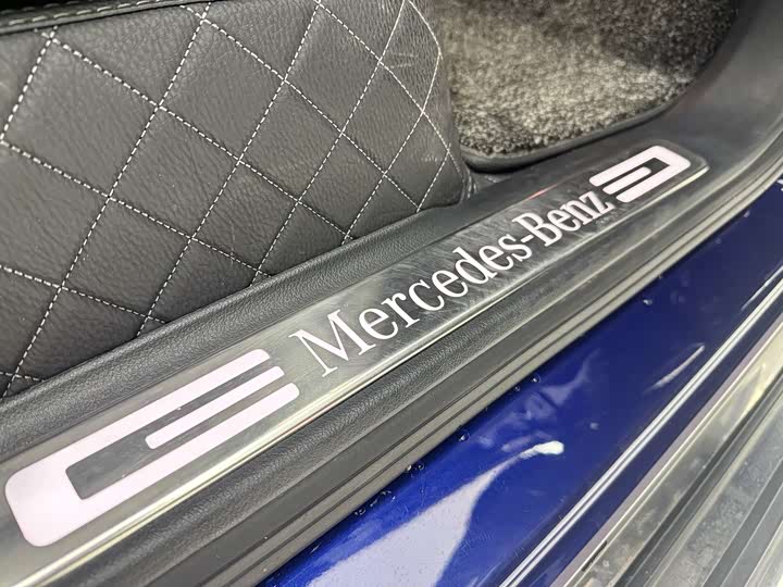 Фото 21 - Mercedes-Benz G-Class