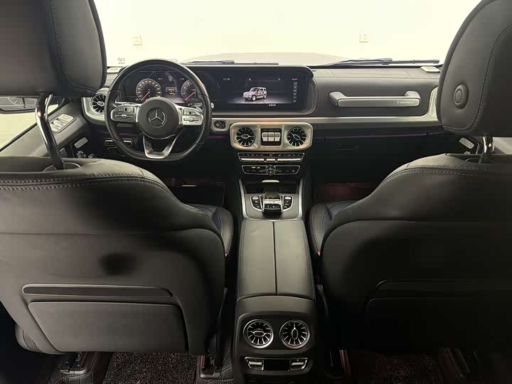 Фото 23 - Mercedes-Benz G-Class