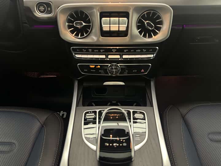 Фото 9 - Mercedes-Benz G-Class