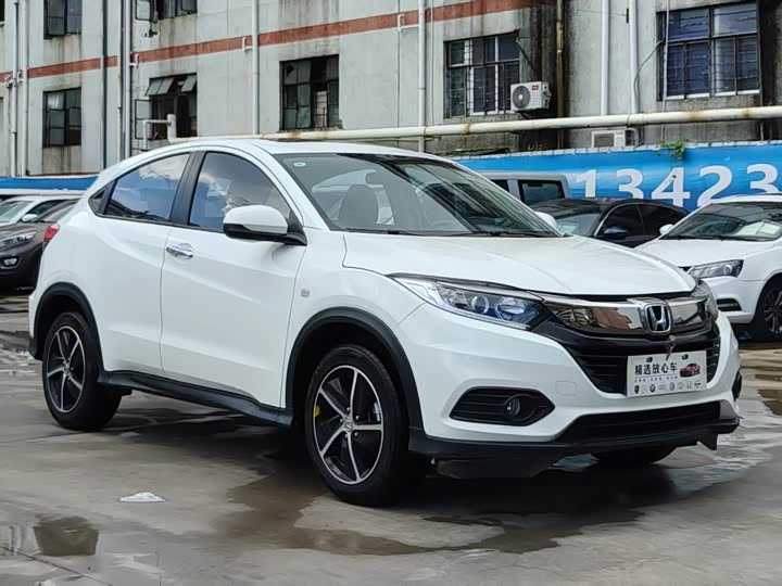Фото 3 - Honda Vezel