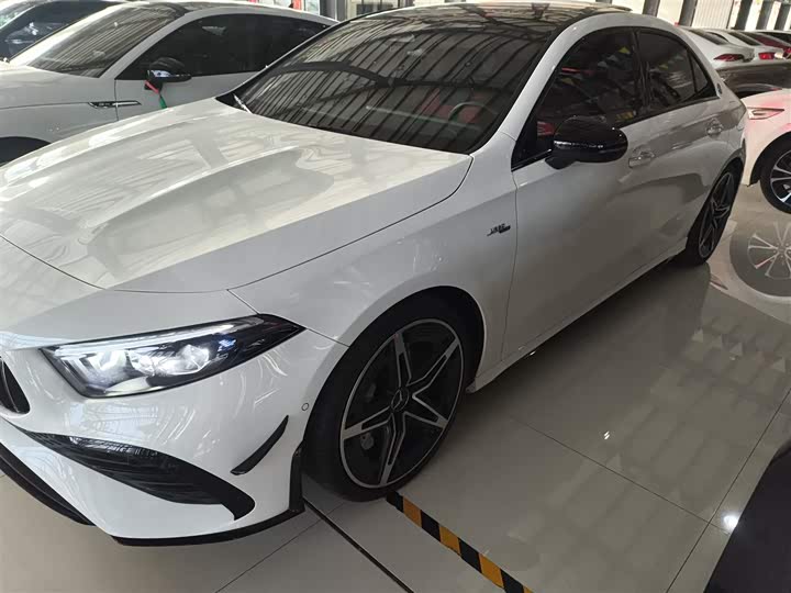 Фото 5 - Mercedes-Benz A-Class AMG