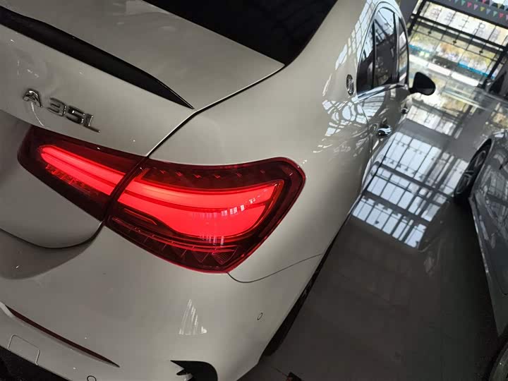 Фото 8 - Mercedes-Benz A-Class AMG