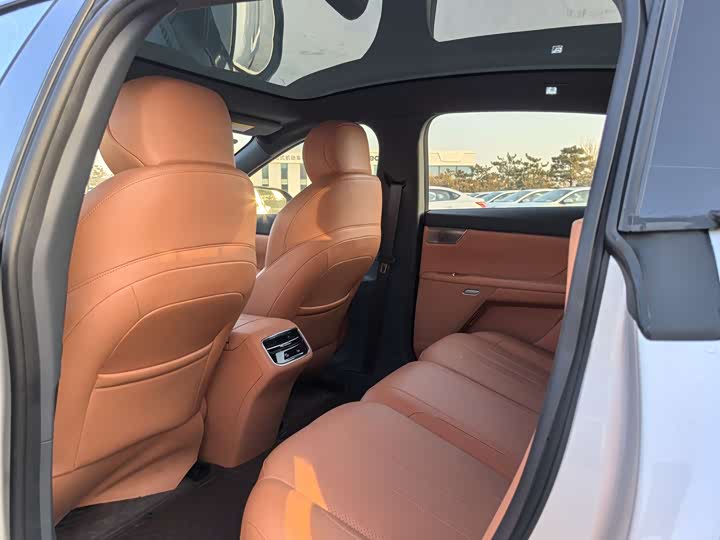 Фото 9 - Dongfeng Yipai eπ 007