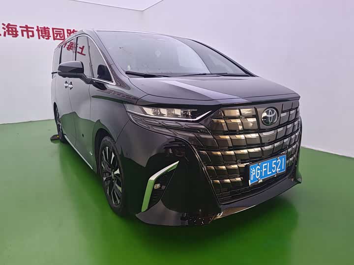 Фото 3 - Toyota Alphard