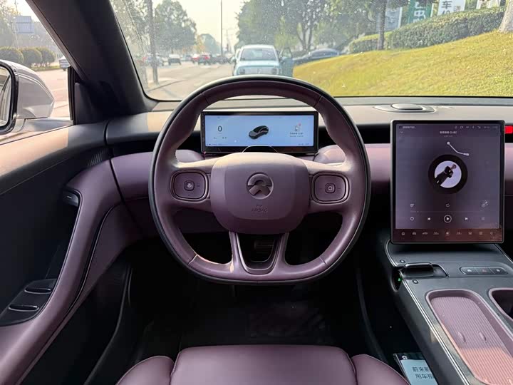 Фото 6 - Nio ET5T