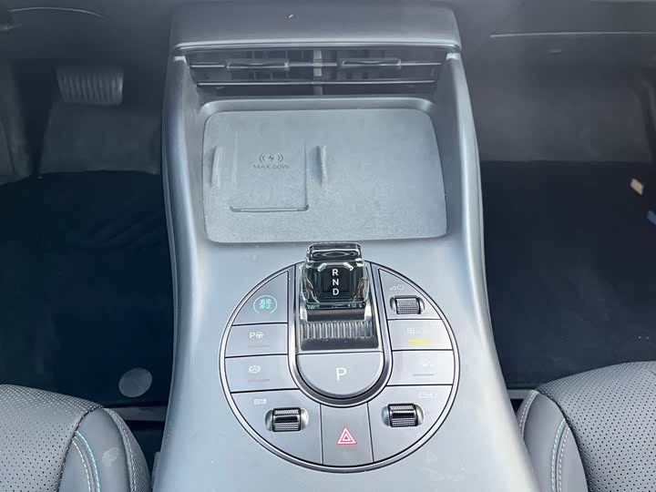 Фото 11 - BYD Seal