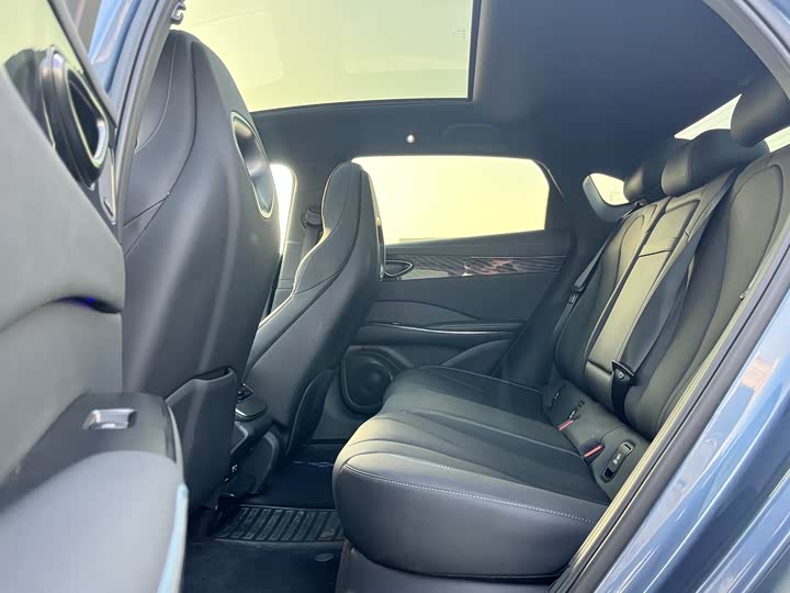 Фото 8 - BYD Seal