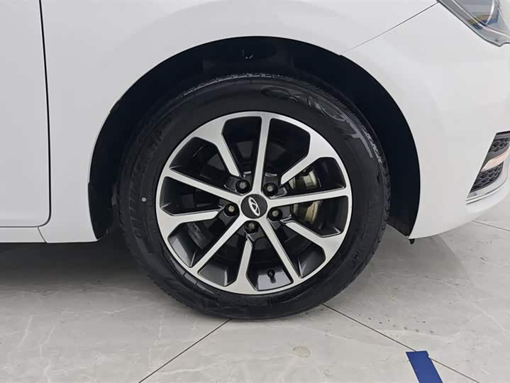 Фото 6 - Chery Arrizo 5