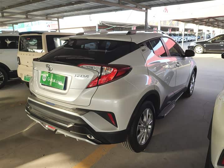 Фото 7 - Toyota Izoa