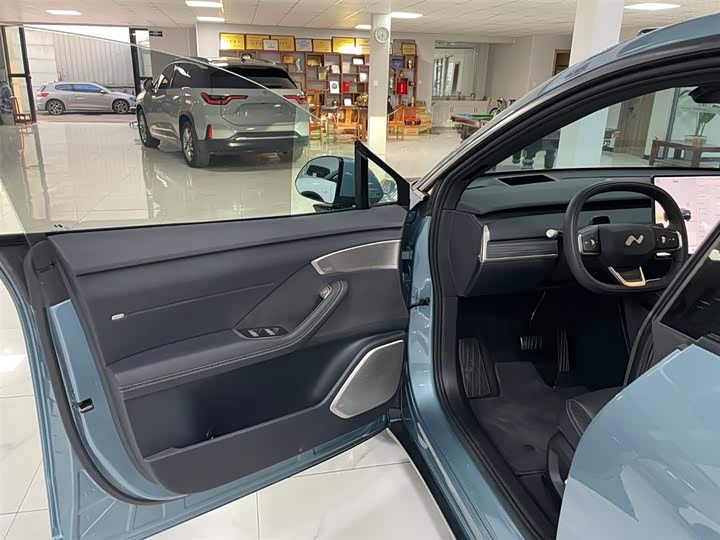 Фото 16 - Nio Onvo L60