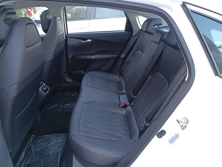 Фото 17 - Changan Eado Plus