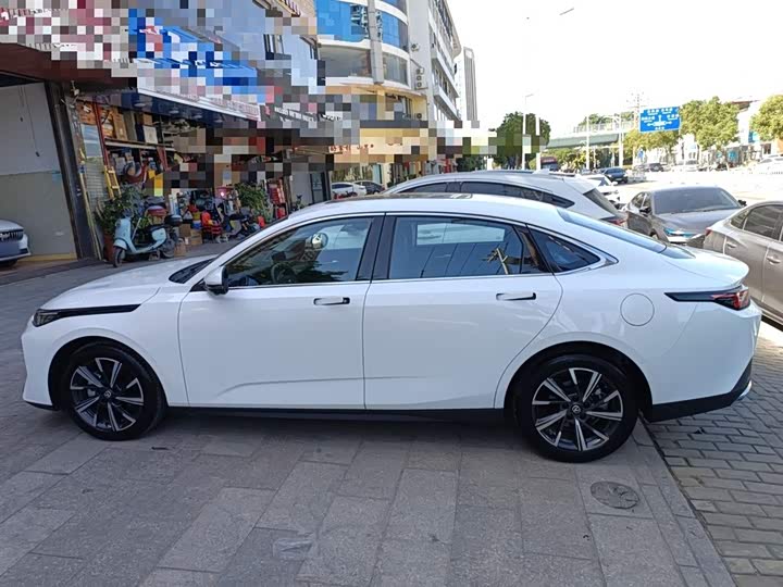 Фото 5 - Changan Eado Plus