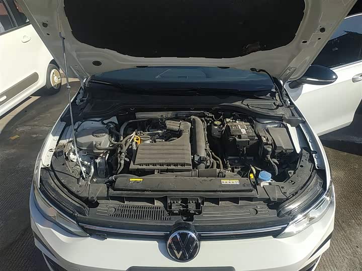 Фото 20 - Volkswagen Golf