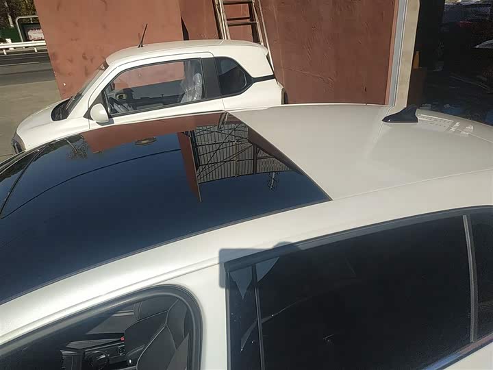 Фото 27 - Volkswagen Golf