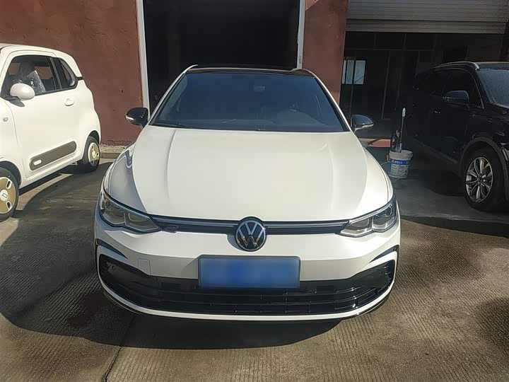 Фото 3 - Volkswagen Golf