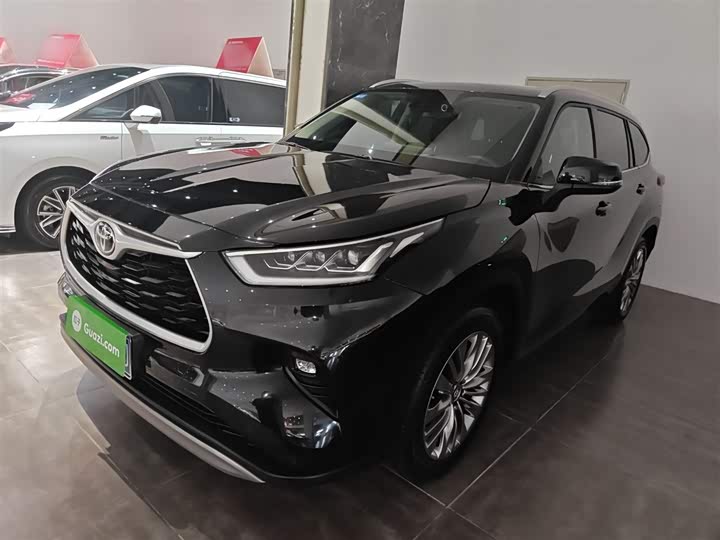 Фото 1 - Toyota Highlander