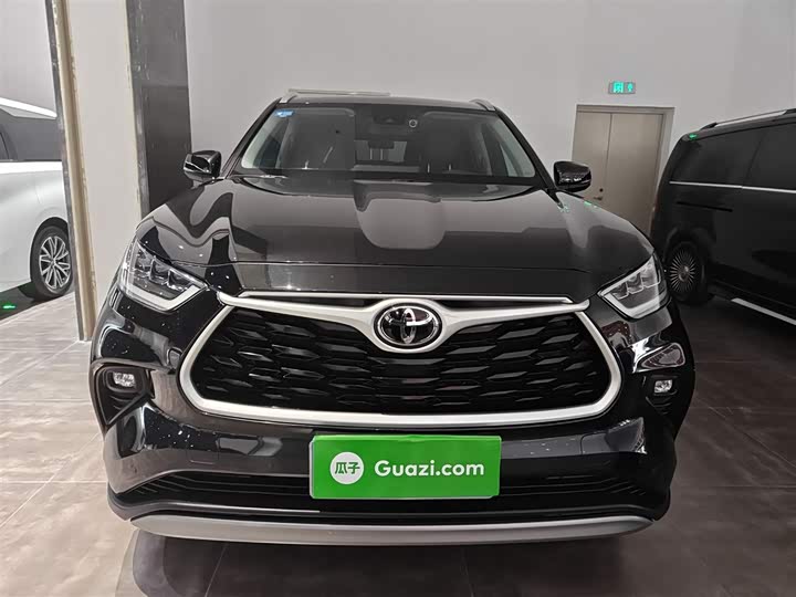 Фото 3 - Toyota Highlander