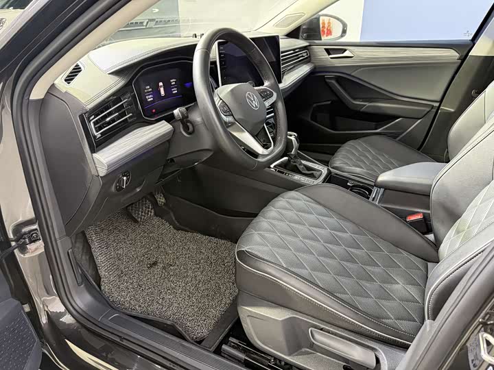 Фото 11 - Volkswagen Sagitar L