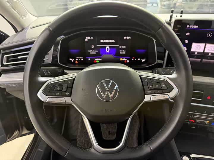 Фото 12 - Volkswagen Sagitar L