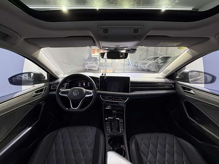 Фото 14 - Volkswagen Sagitar L