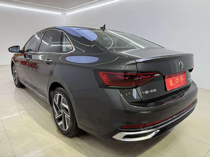 Фото 6 - Volkswagen Sagitar L