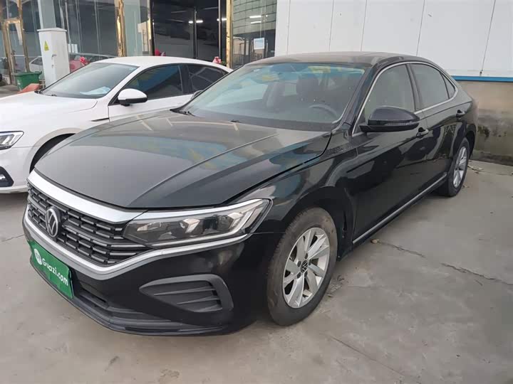 Фото 1 - Volkswagen Passat