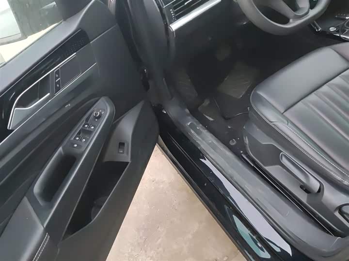 Фото 16 - Volkswagen Passat