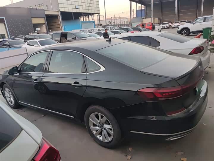 Фото 5 - Volkswagen Passat