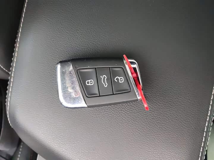 Фото 9 - Volkswagen Passat