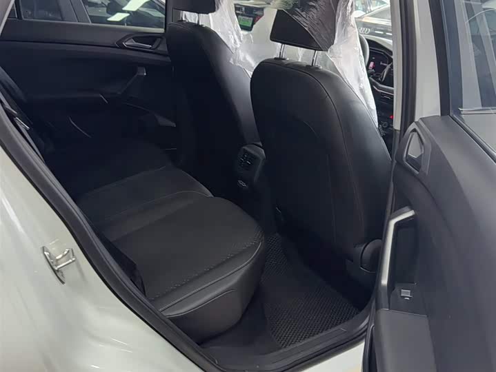 Фото 14 - Volkswagen Tacqua