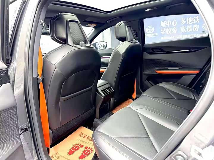 Фото 6 - Changan UNI-V