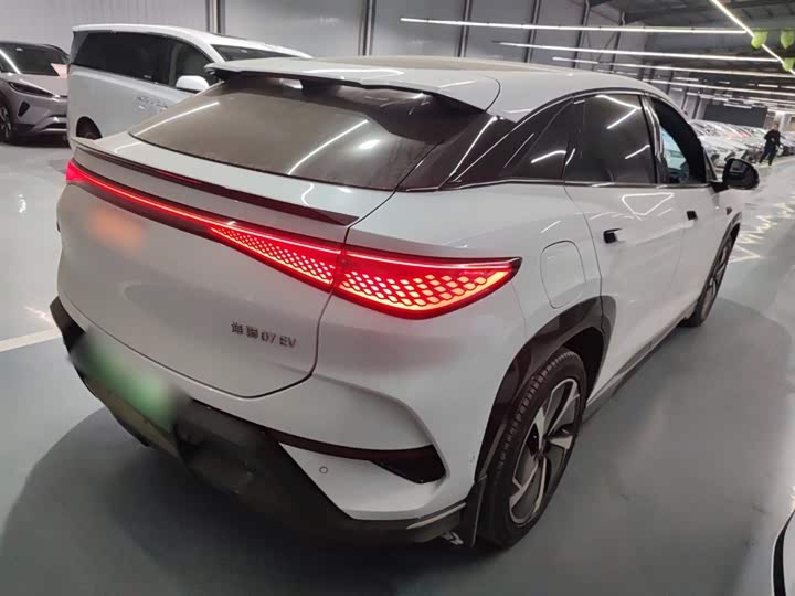 Фото 7 - BYD Sea Lion 07 EV