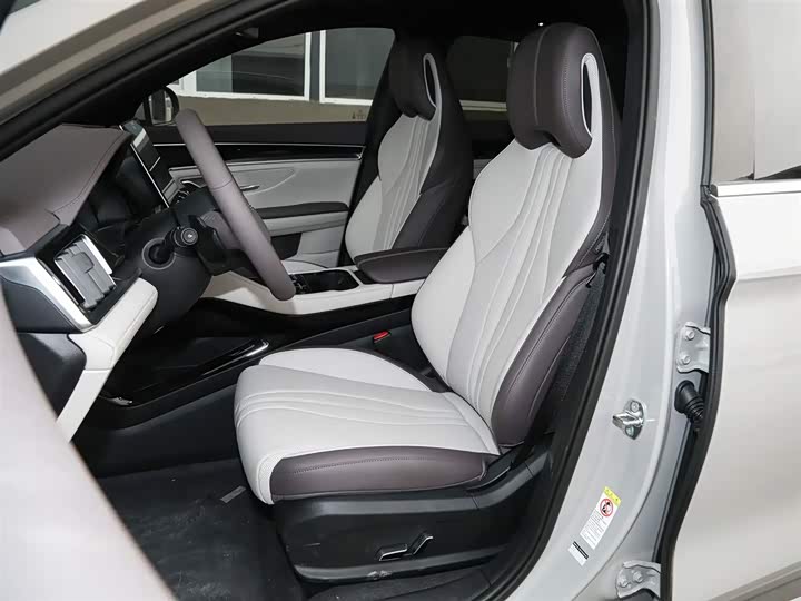 Фото 19 - BYD Song Plus Hybrid/EV