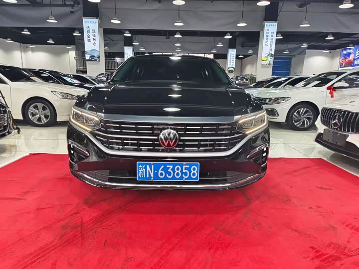 Фото 2 - Volkswagen Passat