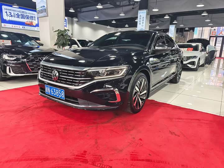 Фото 3 - Volkswagen Passat