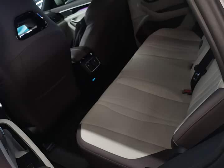 Фото 17 - BYD Song Plus Hybrid/EV