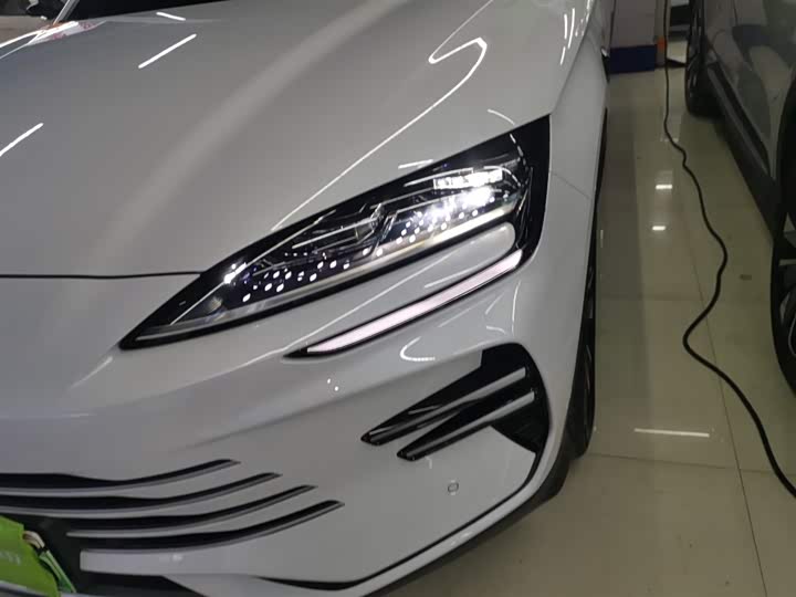 Фото 24 - BYD Song Plus Hybrid/EV