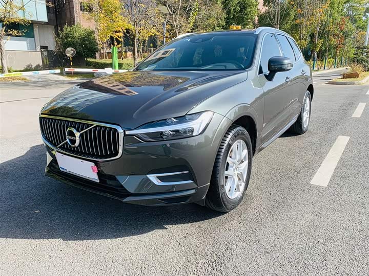 Фото 2 - Volvo XC60