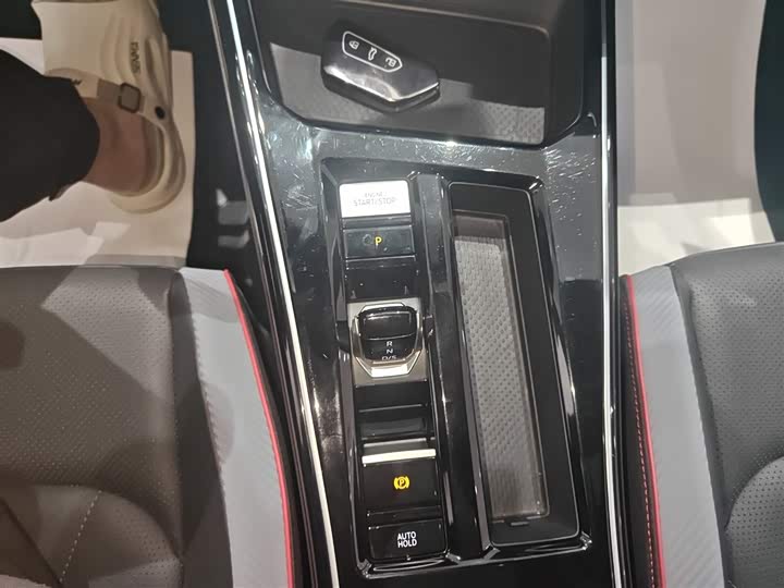 Фото 14 - Volkswagen Lamando L