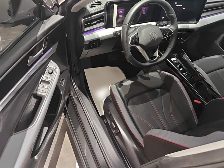 Фото 16 - Volkswagen Lamando L