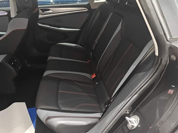 Фото 17 - Volkswagen Lamando L