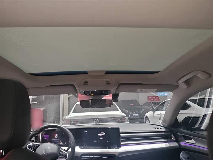 Фото 18 - Volkswagen Lamando L